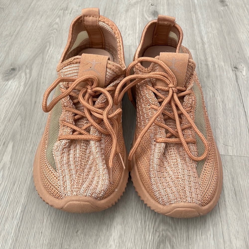 tennis shoes